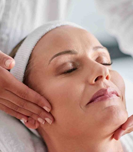 Skinceuticals City Radiance Facial thumbnail 1