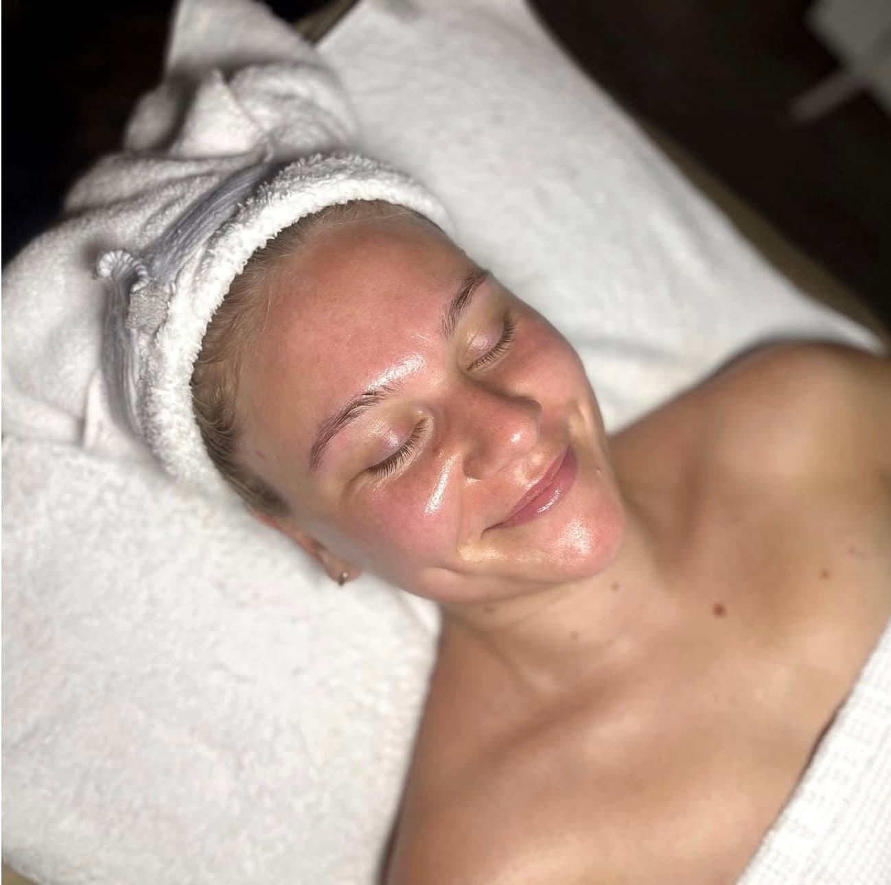 Hydration Infusion LED Facial